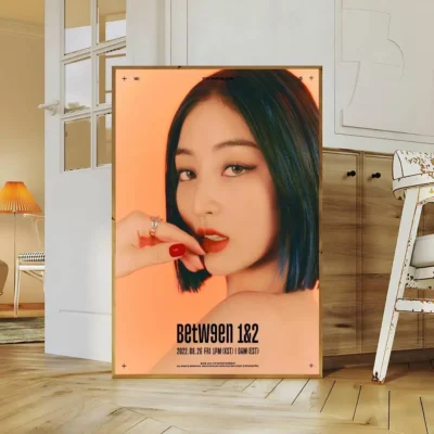 Sda02f79a05d14d9fa63be3bd09138339J - TWICE UK Shop