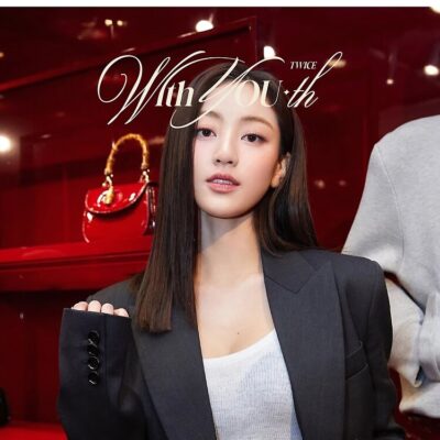 Alternative view of Jihyo With You Th Tote Bag