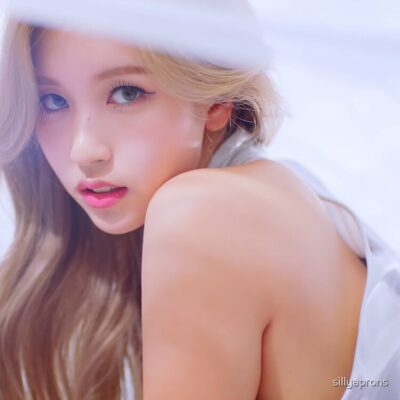 Alternative view of TWICE Angelic Mina Design Tote Bag