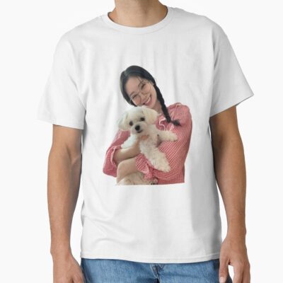 Alternative view of Dahyun T-shirt